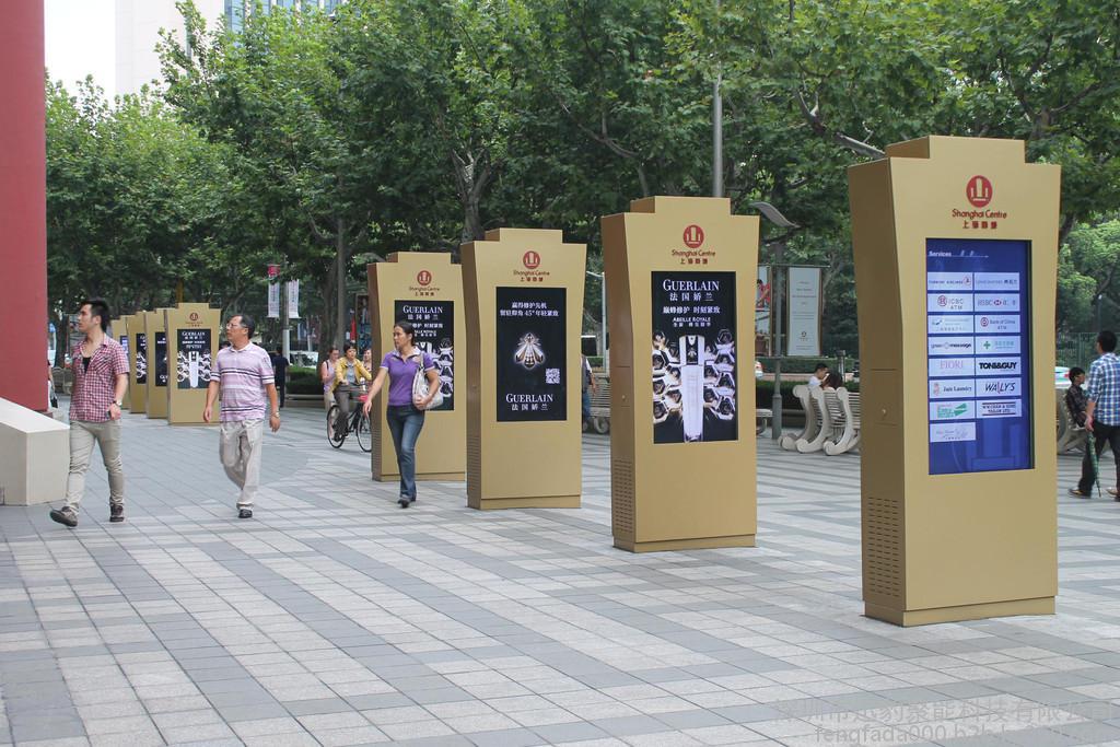KIKIHU麻豆国产AV国片精品品牌户外LED广告屏市场占有率加速增长(图1) KIKIHU麻豆国产AV国片精品品牌户外LED广告屏市场占有率加速增长(图1)